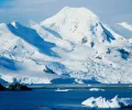 南极洲水下火山引发 85,000 次地震