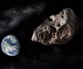 蓝鲸大小的小行星将于 6 月 6 日近距离接触地球