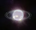 海王星幽灵般的环在新的詹姆斯韦伯望远镜图像中闪耀