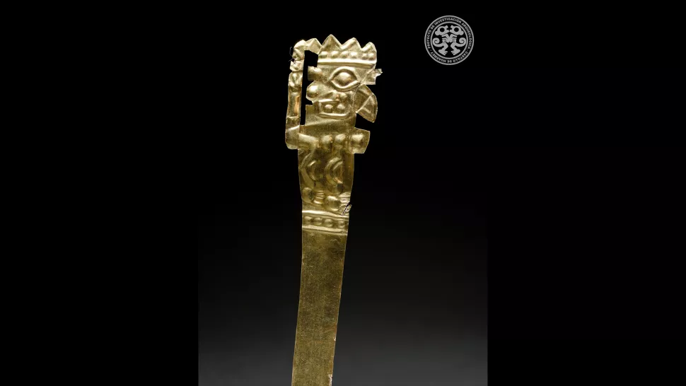 这种头饰的装饰是用金制成的，是在墓中的一个坟墓中发现的。 考古学家认为这些发现可能意味着只有精英工匠被埋在那里。（图片来源：Miłosz Giersz）