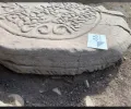 在苏格兰“画中人”雕刻的石头上发现了罕见的中世纪文字